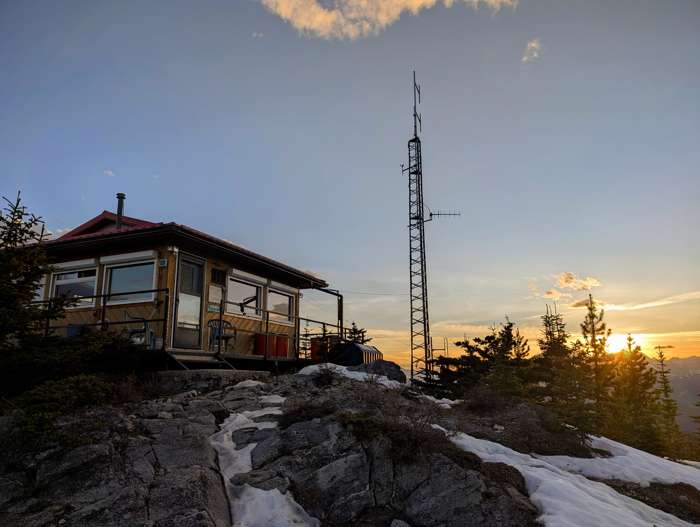 Golden hour at the summit of Yates Mountain